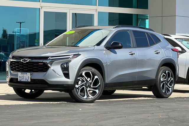 Used 2025 Chevrolet Trax RS w/ Driver Confidence Package FWD image 8