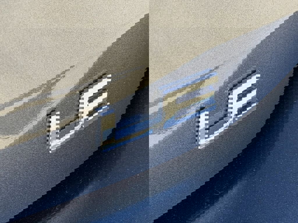 Used 2025 Toyota Highlander LE image 11