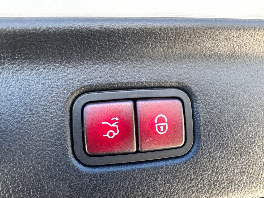 New 2025 Mercedes-Benz S 580 4MATIC Sedan image 7