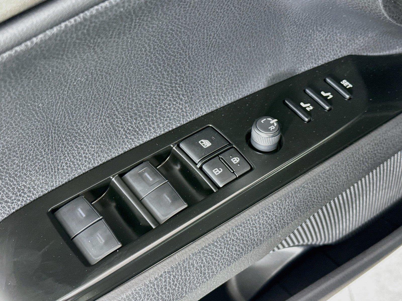 New 2026 Toyota Camry XSE FWD image 31
