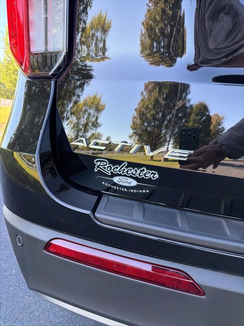 New 2025 Ford Explorer Active image 4