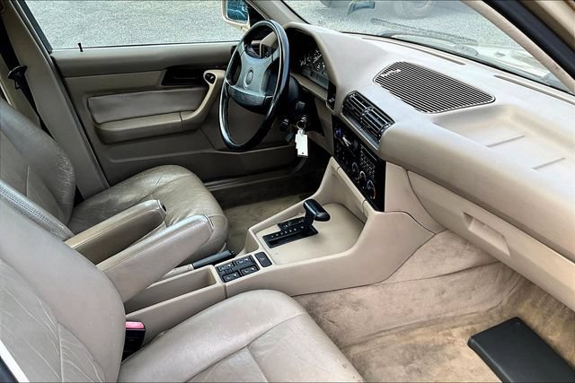 Used 1992 BMW 525i Sedan RWD image 4