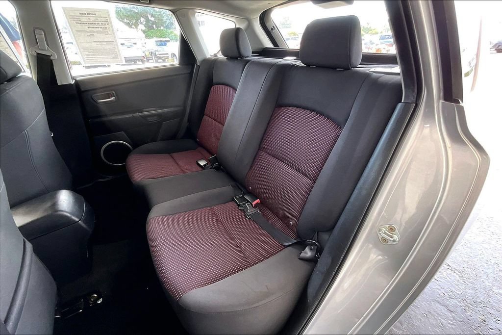 Used 2005 MAZDA MAZDA3 s FWD image 22