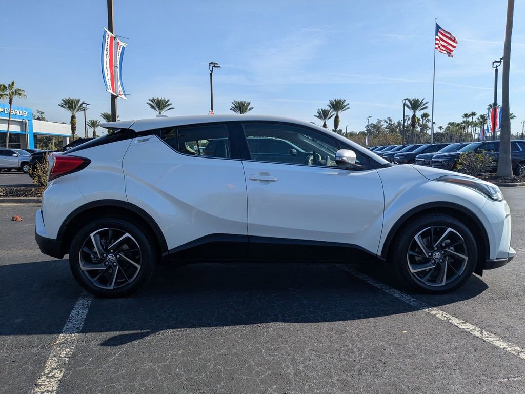 Used 2020 Toyota C-HR Limited image 3