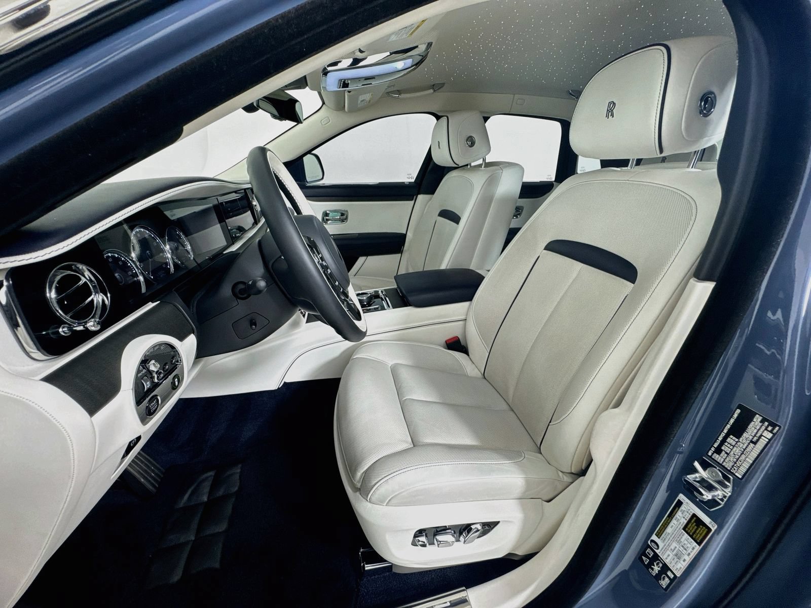 Certified 2024 Rolls-Royce Ghost AWD/4WD image 20