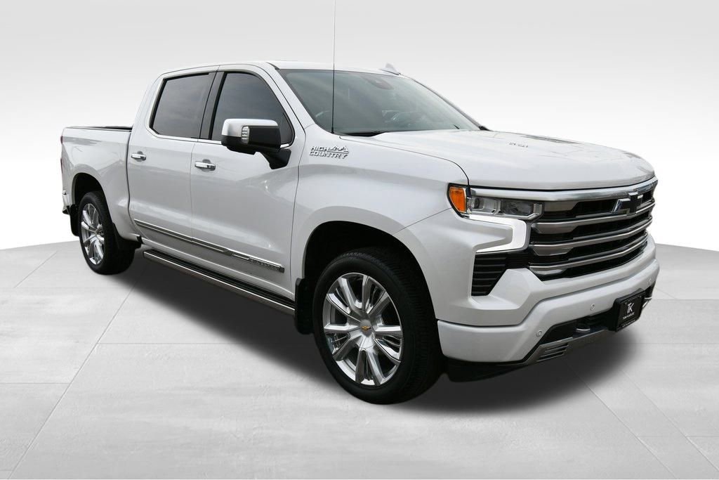 Used 2023 Chevrolet Silverado 1500 High Country w/ High Country Premium Package AWD/4WD image 10