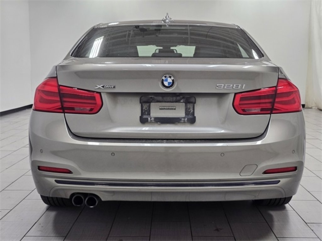 Used 2016 BMW 328i xDrive Sedan AWD/4WD image 15