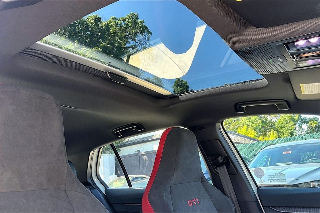 New 2026 Volkswagen GTI SE FWD image 26