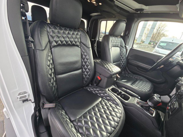 Used 2020 Jeep Gladiator Rubicon w/ LED Lighting Group AWD/4WD image 13