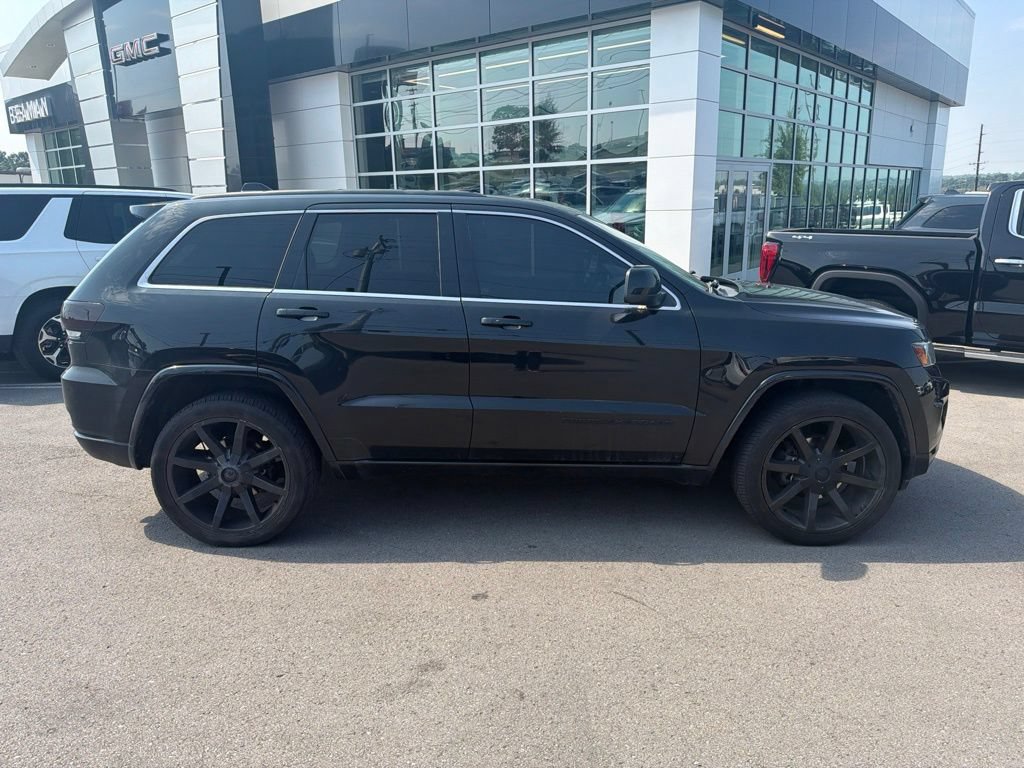 Used 2014 Jeep Grand Cherokee Altitude AWD/4WD image 6