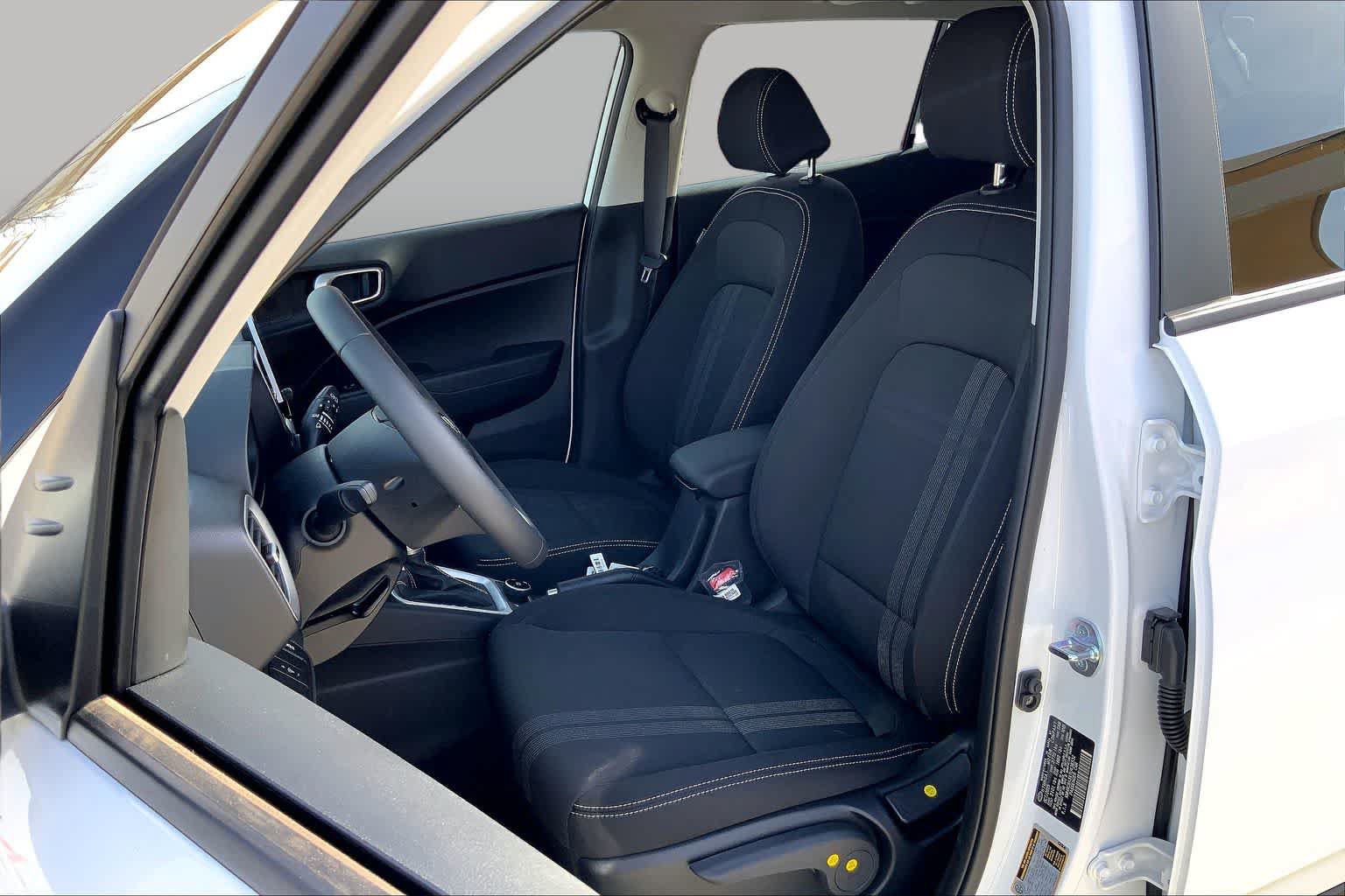 New 2026 Hyundai Venue SEL FWD image 7