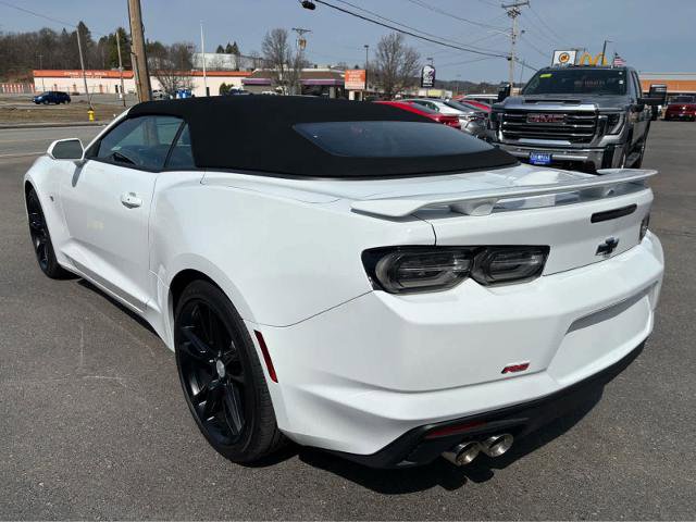 Used 2024 Chevrolet Camaro LT w/ RS Package image 6