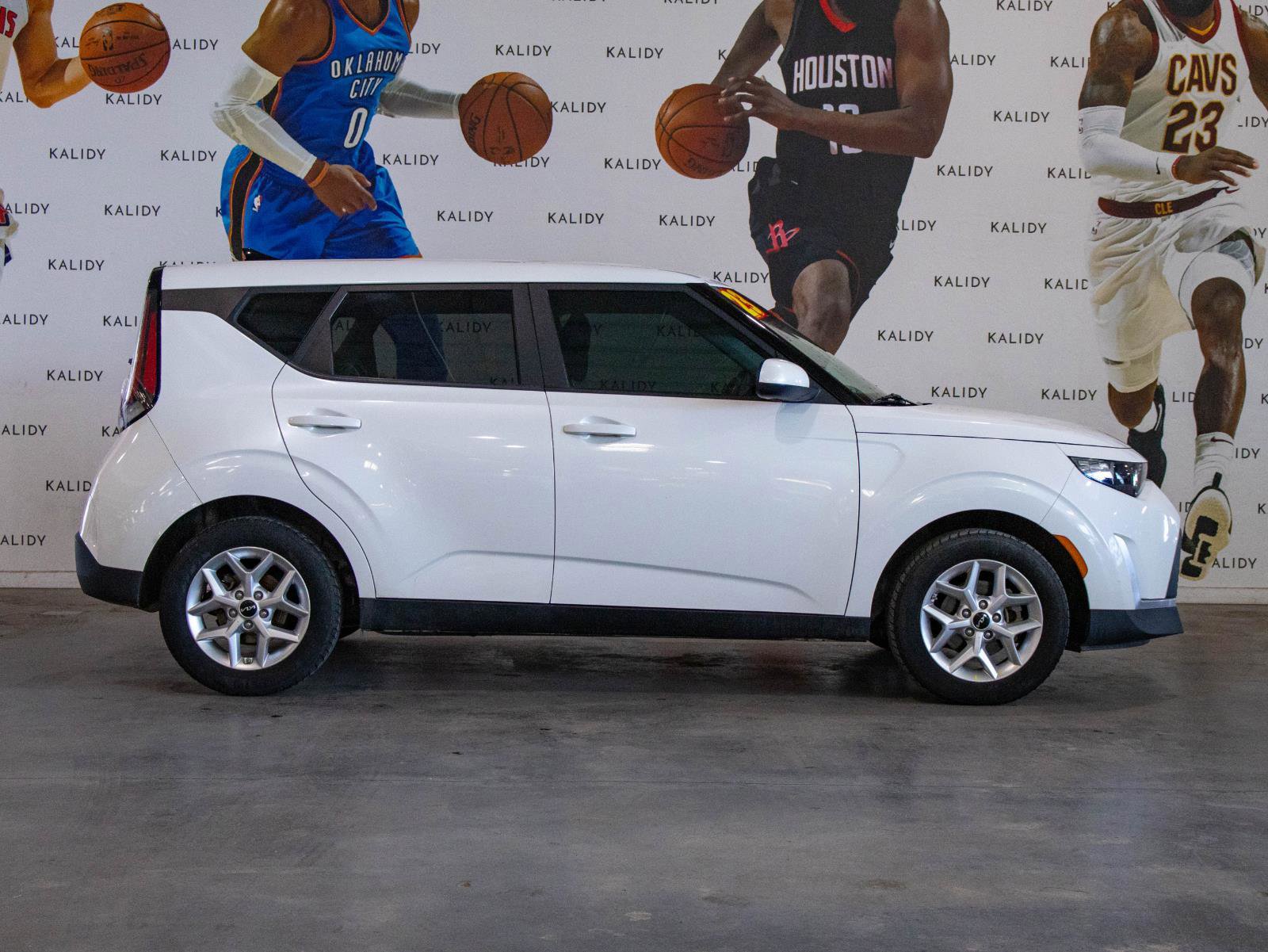 Used 2023 Kia Soul LX w/ Option Group 015 image 17
