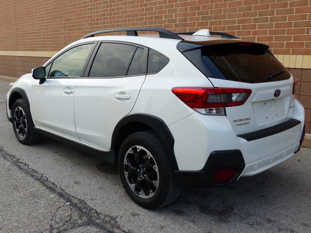 Used 2023 Subaru Crosstrek 2.0i Premium AWD/4WD image 7