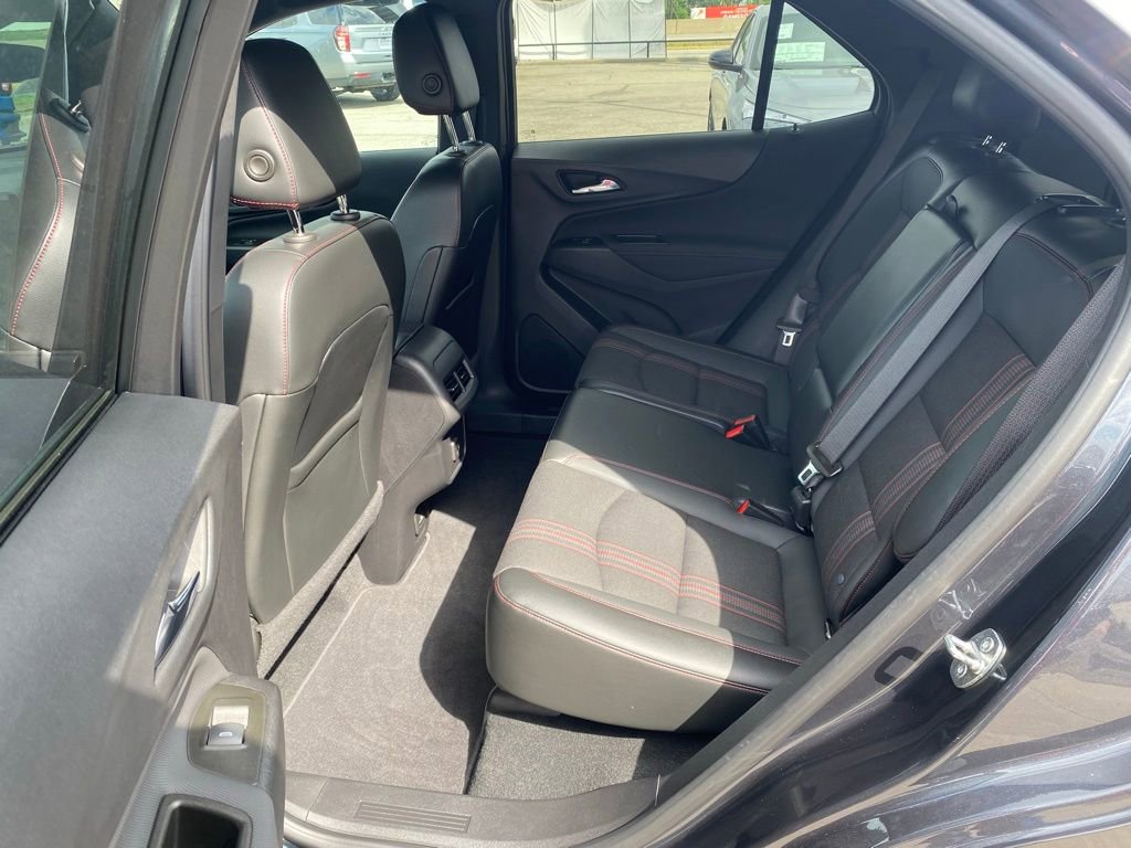 Used 2023 Chevrolet Equinox RS image 13
