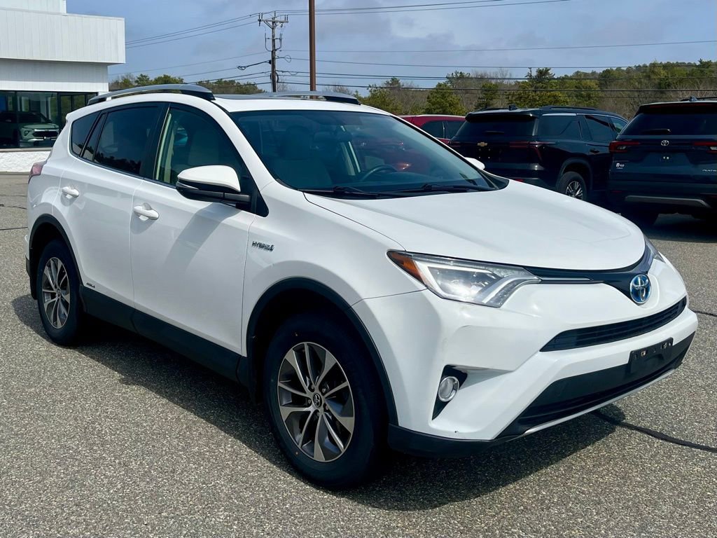 Used 2016 Toyota RAV4 XLE image 8