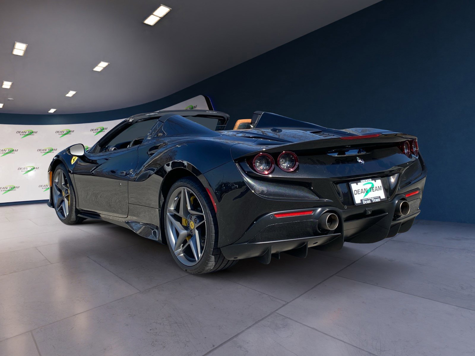 Used 2022 Ferrari F8 Tributo image 5