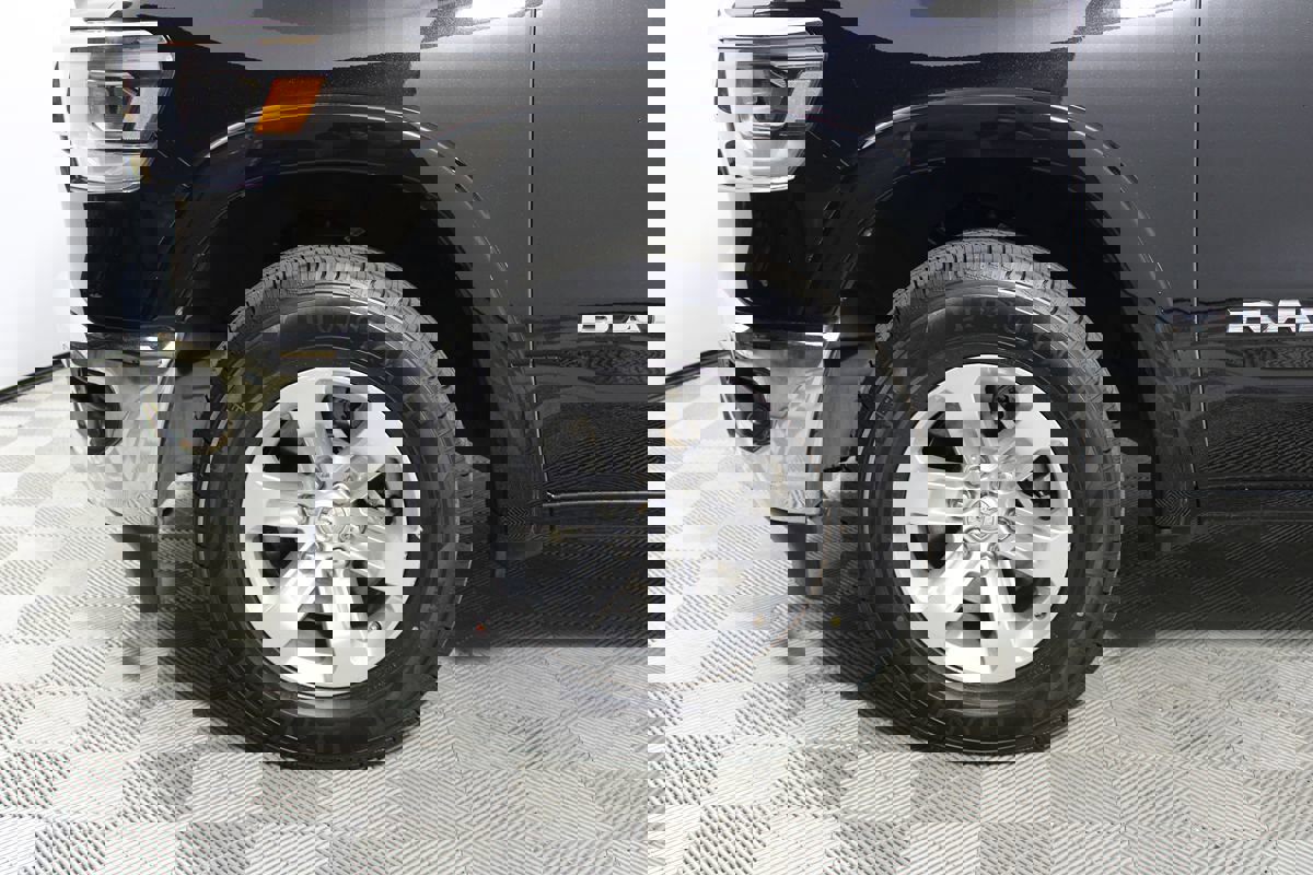 Used 2022 RAM 1500 Laramie image 32