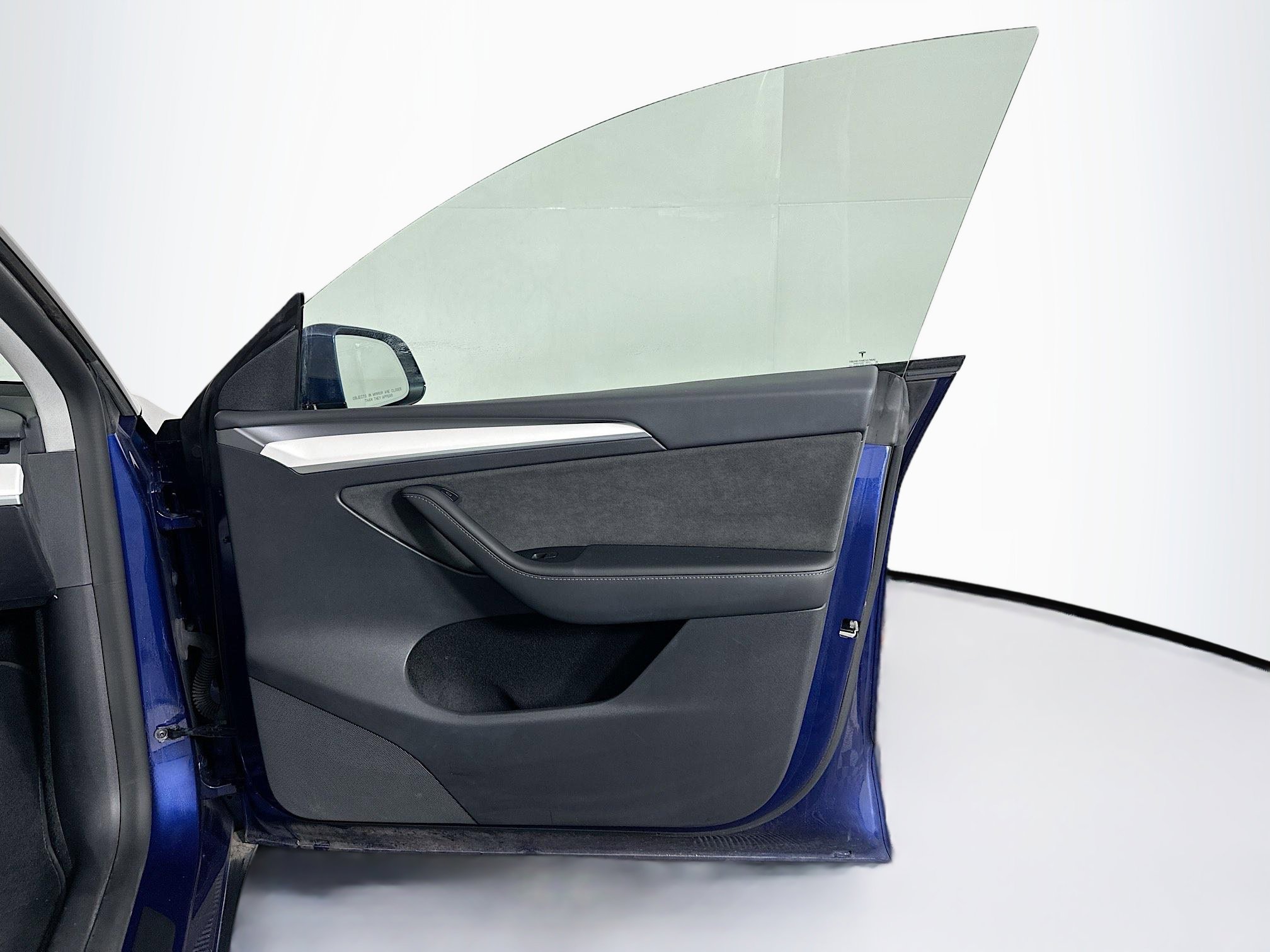 Used 2022 Tesla Model Y Long Range image 33