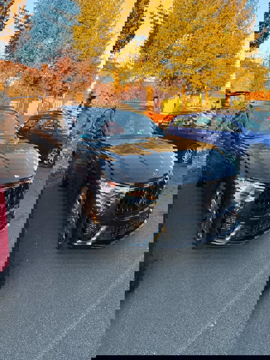 Used 2022 Maserati Levante Modena image 3