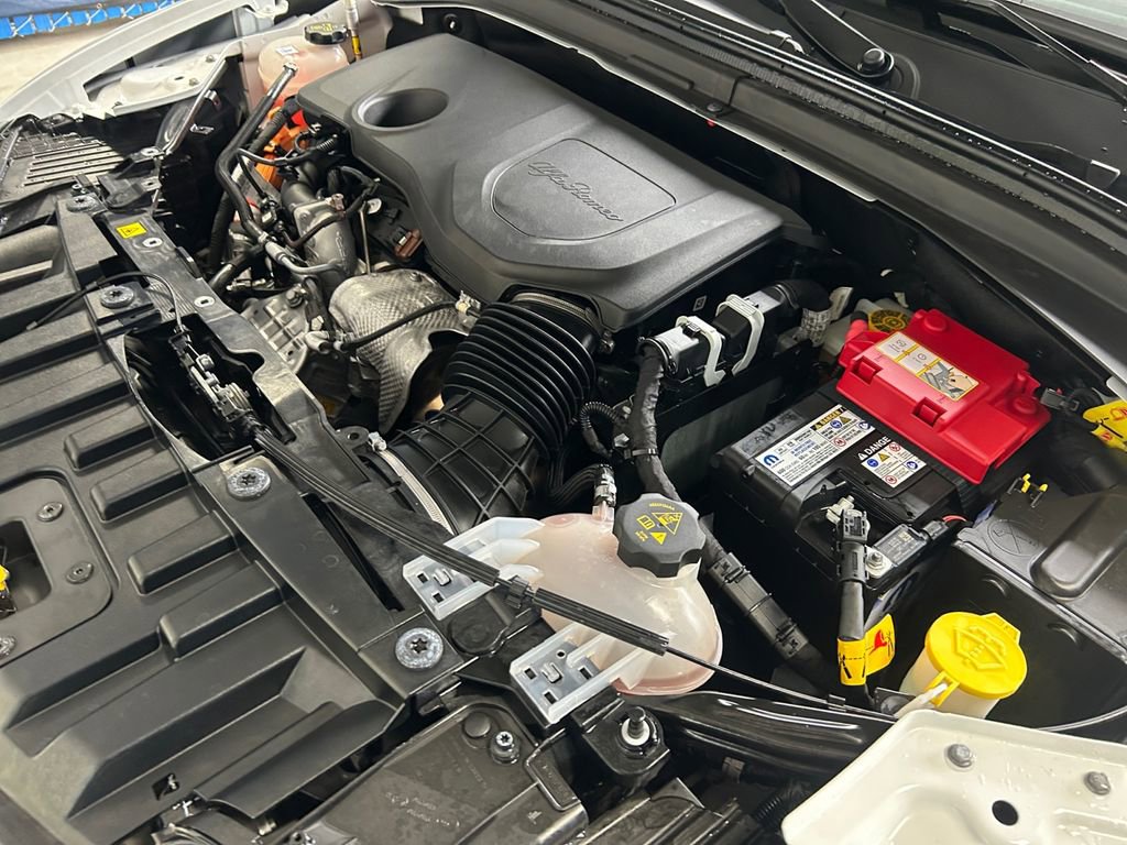 Used 2024 Alfa Romeo Tonale Veloce image 30