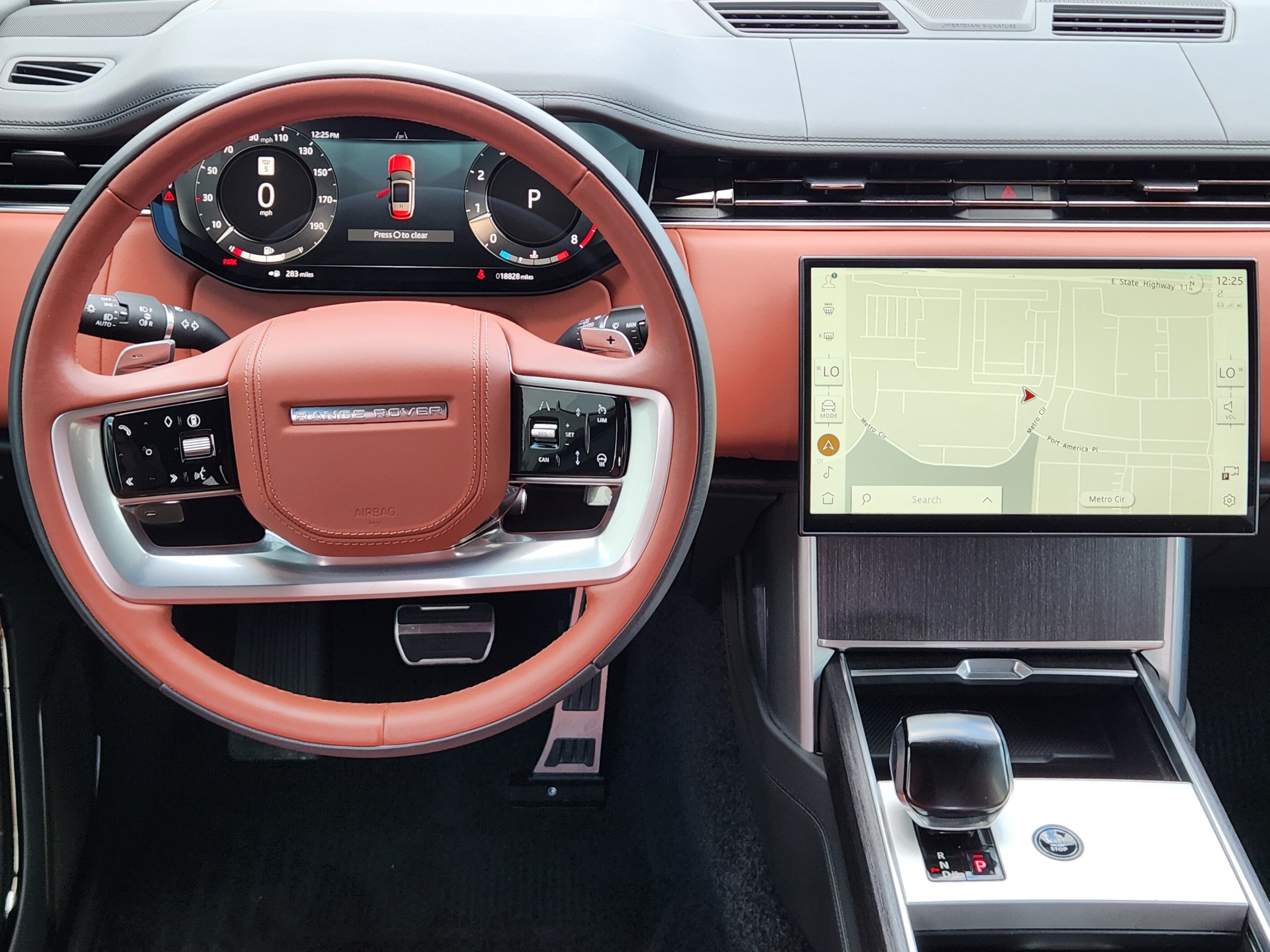 Certified 2025 Land Rover Range Rover SV AWD/4WD image 21