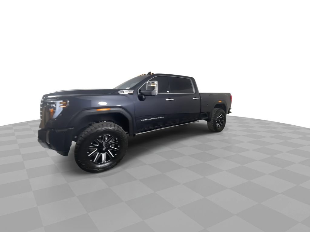 Used 2025 GMC Sierra 3500 Denali w/ Denali Reserve Package image 4