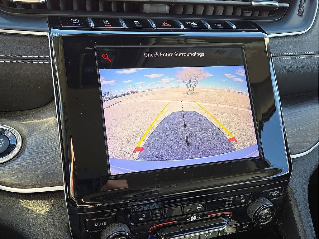 Used 2022 Jeep Grand Cherokee Limited image 28