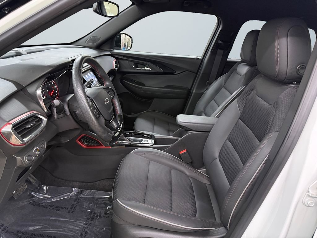 Used 2023 Chevrolet TrailBlazer RS w/ Convenience Package image 9