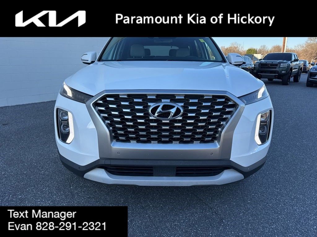 Used 2022 Hyundai Palisade SEL w/ Convenience Package image 2