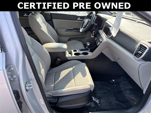Used 2022 Kia Sportage LX image 9