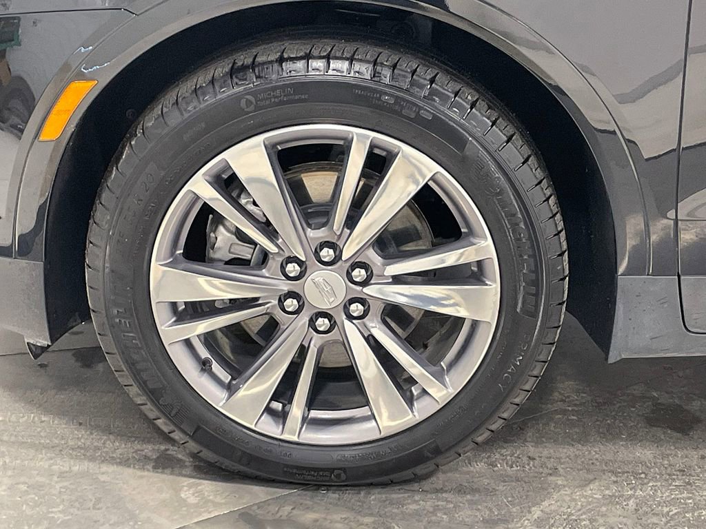 Used 2025 Cadillac XT5 Premium Luxury image 39