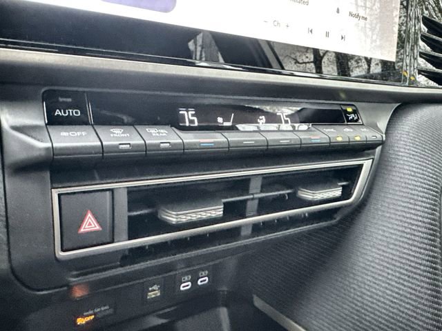 Used 2026 Toyota Camry SE Nightshade w/ Multimedia Upgrade Package image 26