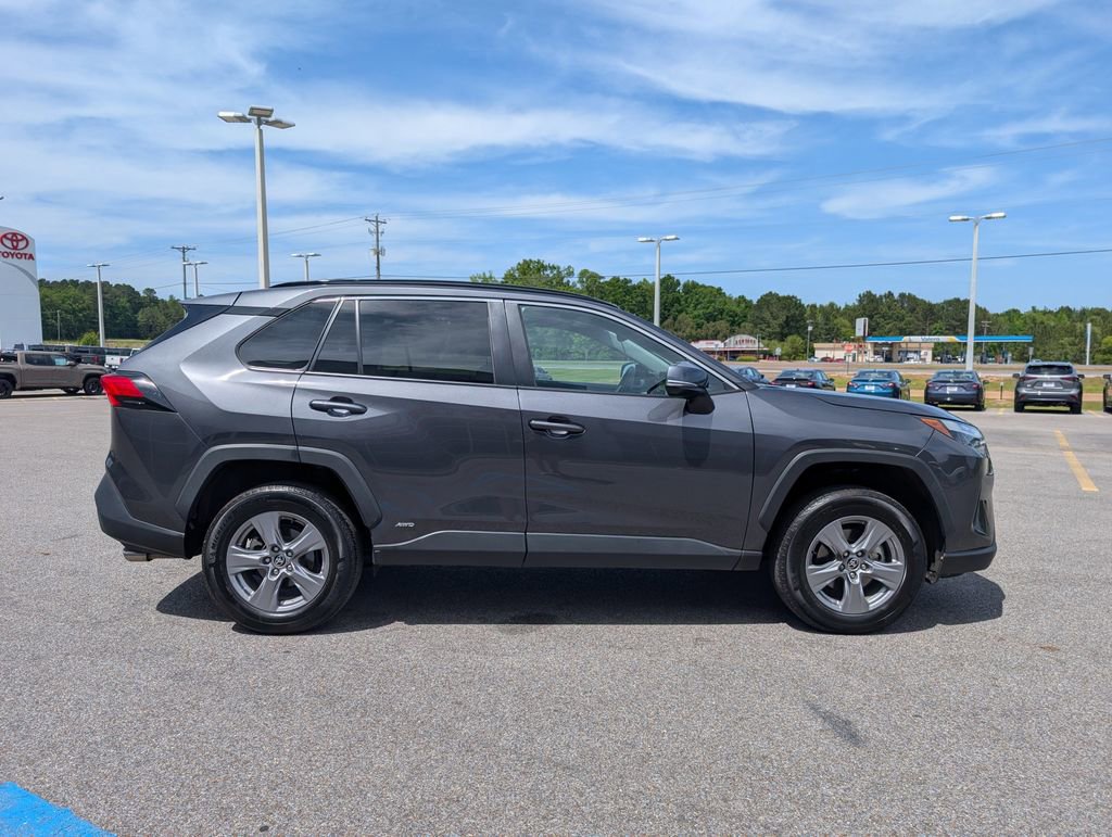 Used 2023 Toyota RAV4 XLE w/ Convenience Package image 6