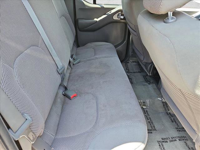 Used 2016 Nissan Frontier SV RWD image 23