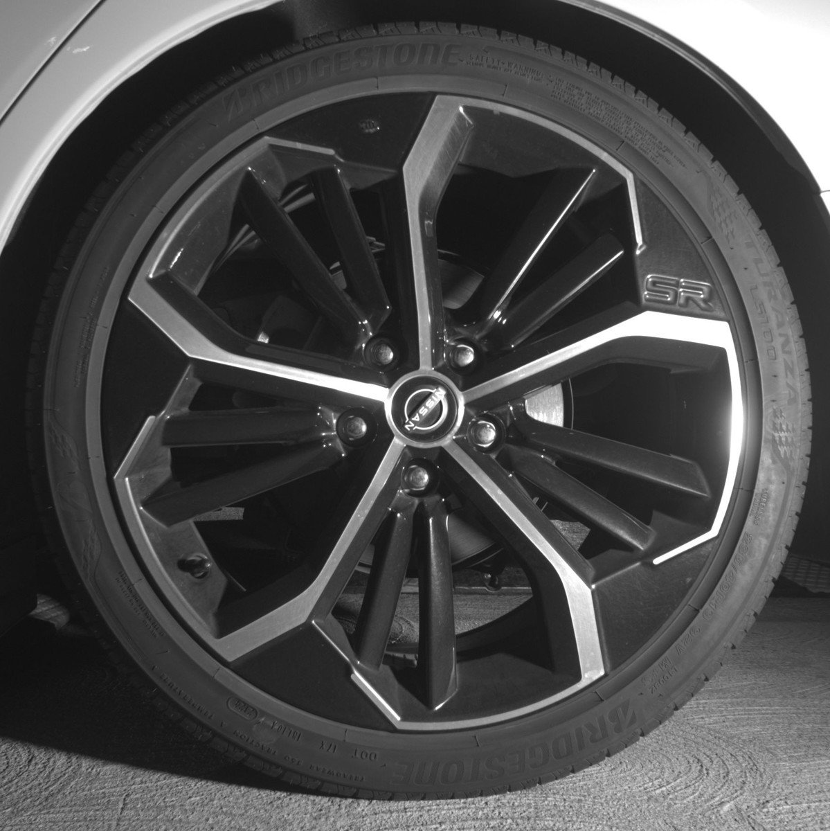 Used 2025 Nissan Altima 2.5 SR FWD image 12
