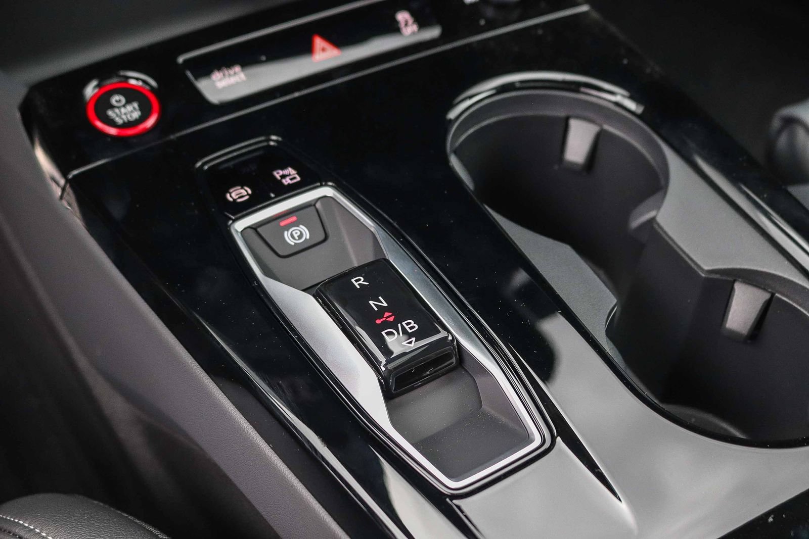 New 2027 Audi SQ6 e-tron Prestige AWD/4WD image 24