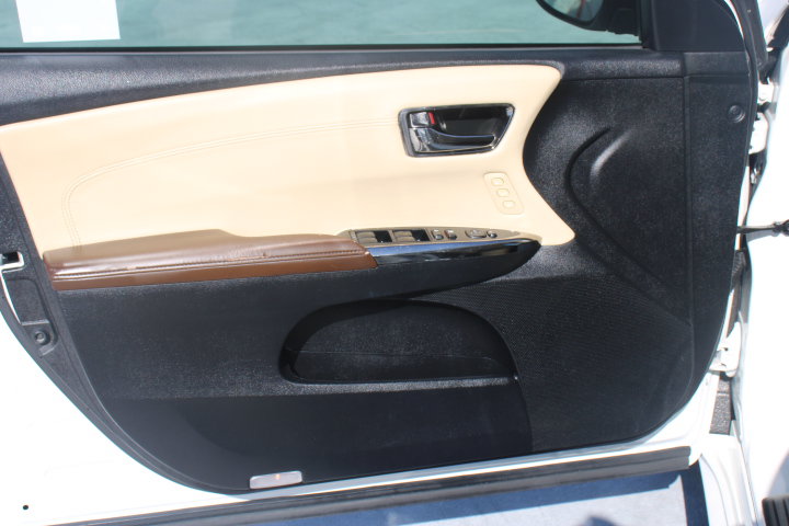 Used 2014 Toyota Avalon XLE Touring FWD image 9