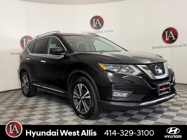 Used 2017 Nissan Rogue SL w/ SL Premium Package