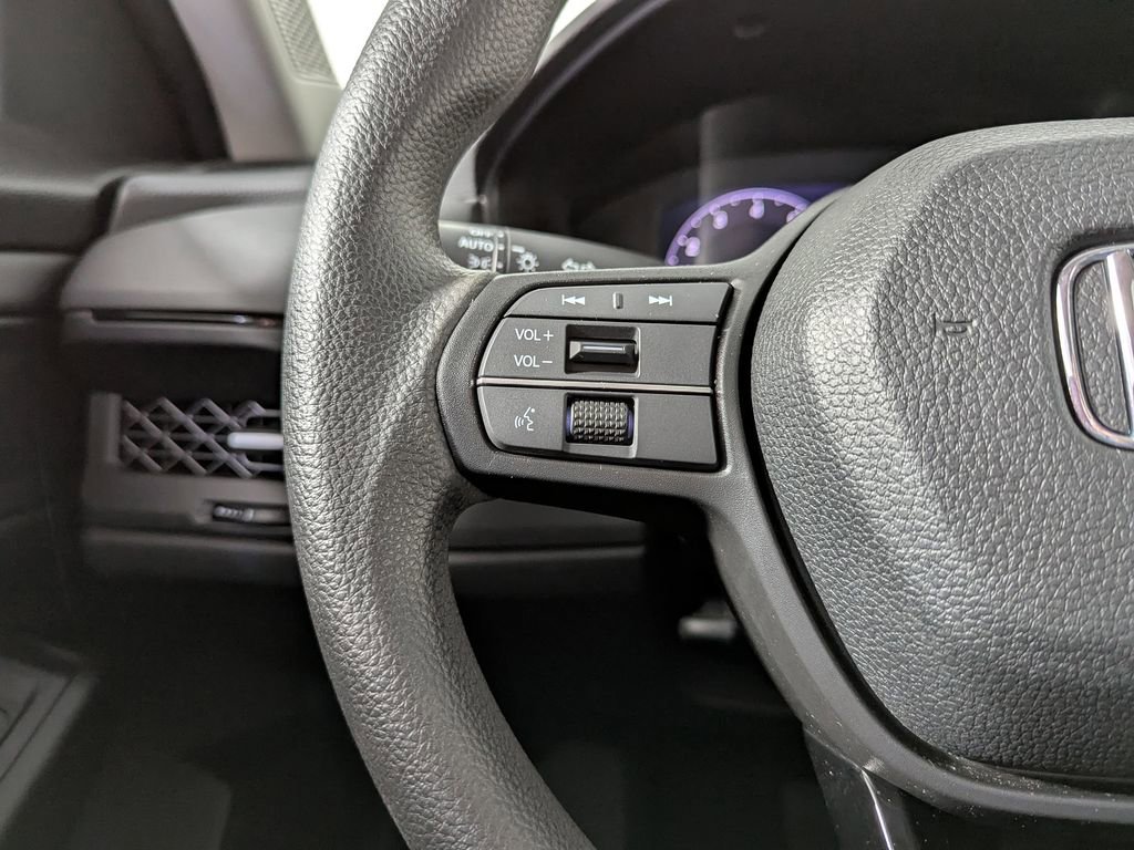 Used 2023 Honda Accord EX image 21