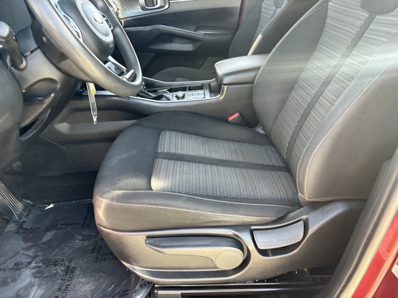 Used 2021 Kia Sorento LX AWD/4WD image 18