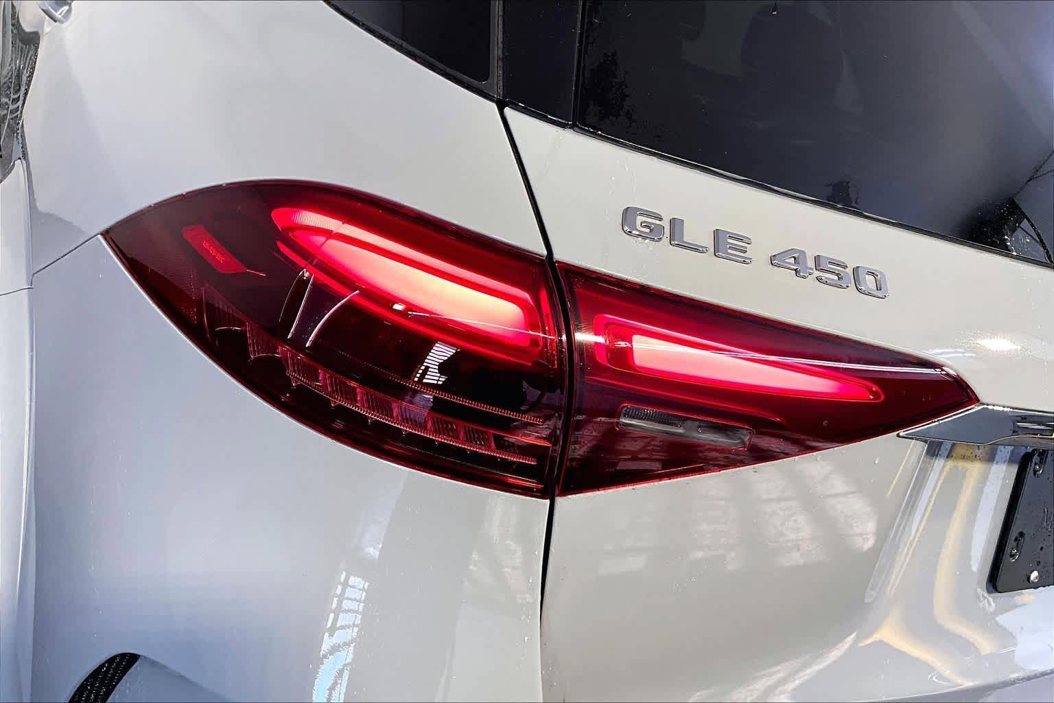 New 2026 Mercedes-Benz GLE 450 4MATIC image 5