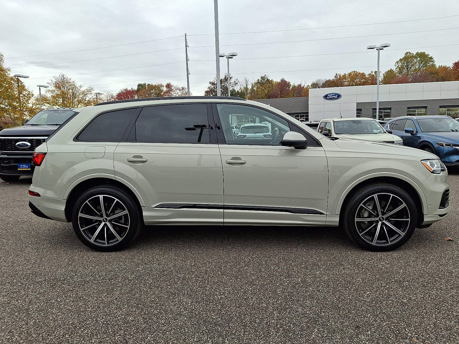 Used 2022 Audi Q7 Premium Plus w/ Premium Plus Package image 12