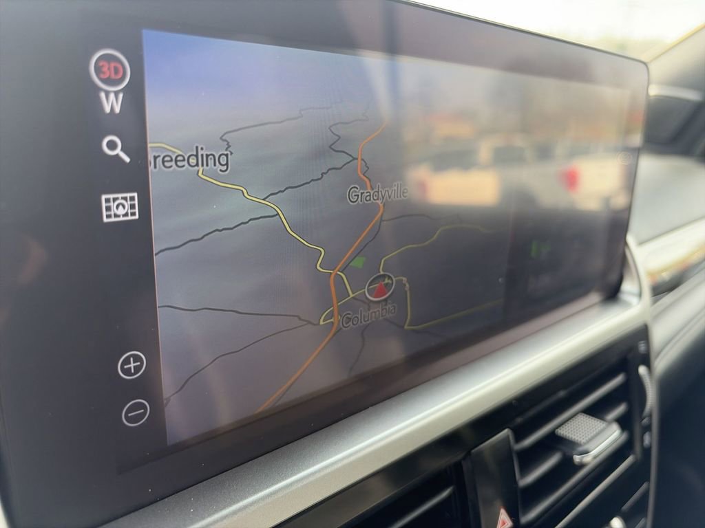 Used 2023 Lexus GX 460 Premium w/ Premium Package image 18