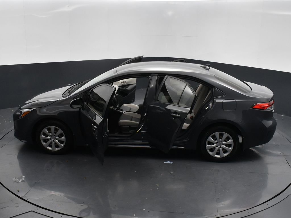 Used 2023 Toyota Corolla LE image 26