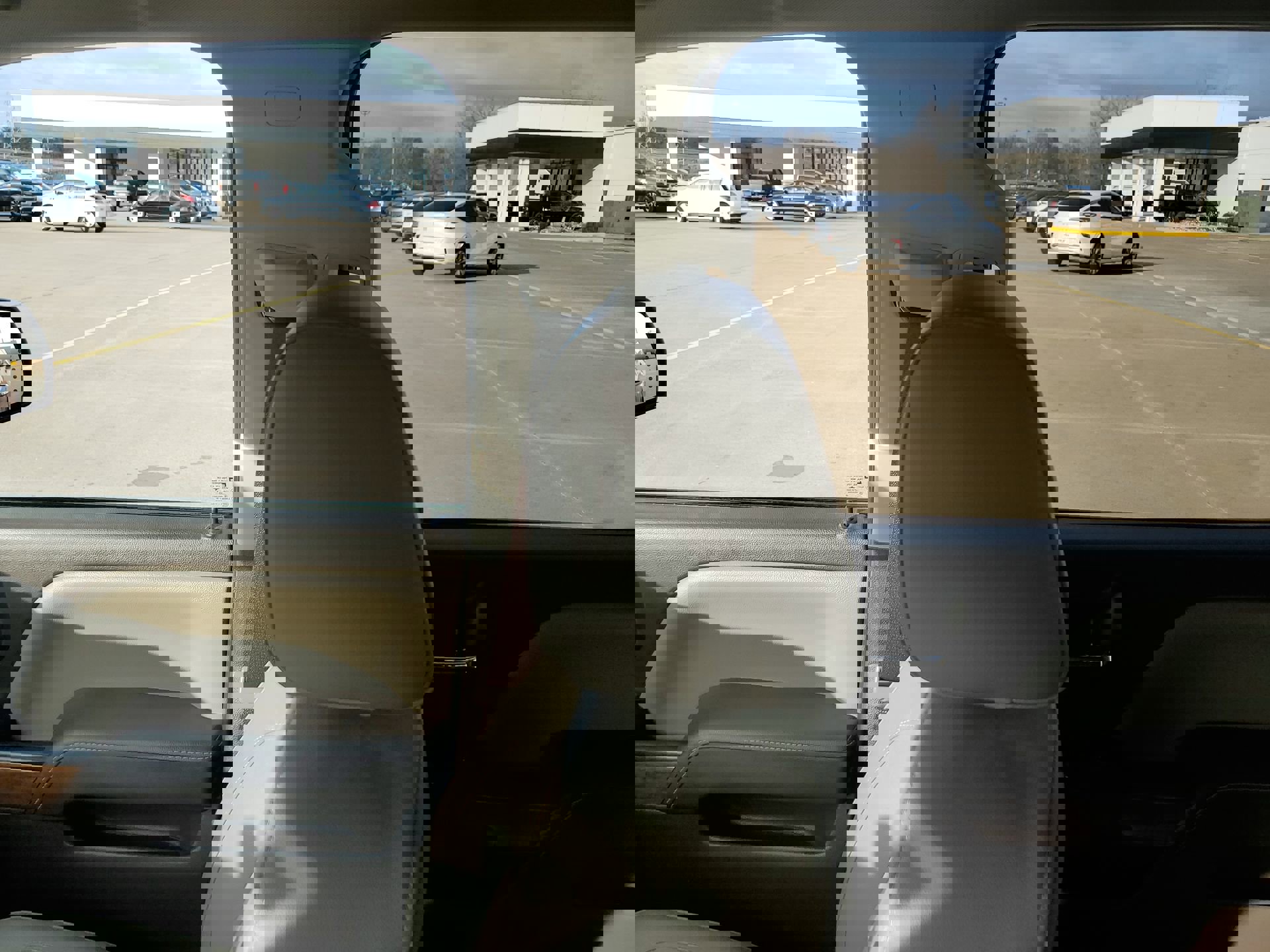 Used 2018 GMC Sierra 1500 SLT w/ SLT Premium Package image 12