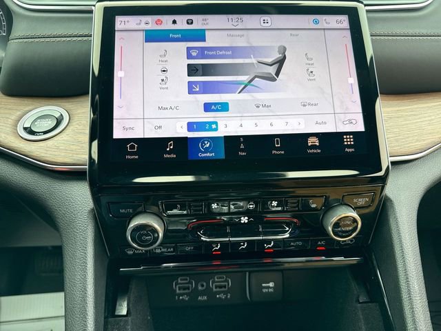 Used 2023 Jeep Grand Cherokee Summit image 19