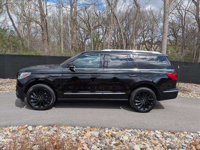 Used 2020 Lincoln Navigator Reserve w/ Equipment Group 208A Reserve image 2