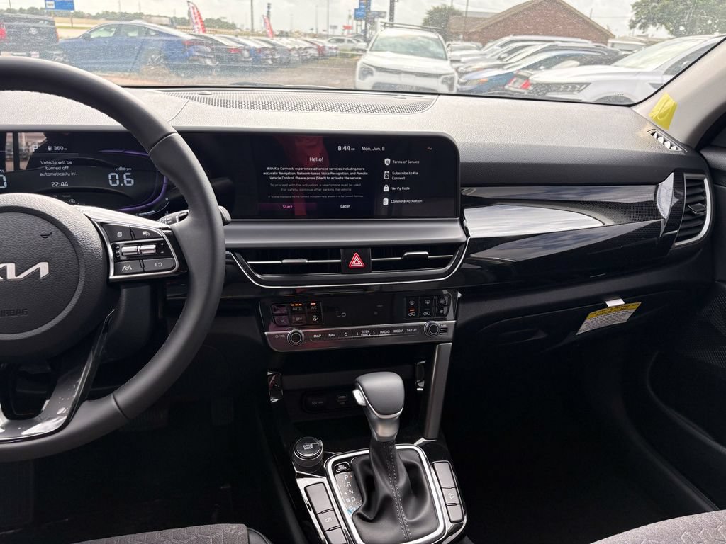 New 2026 Kia Seltos S FWD image 17