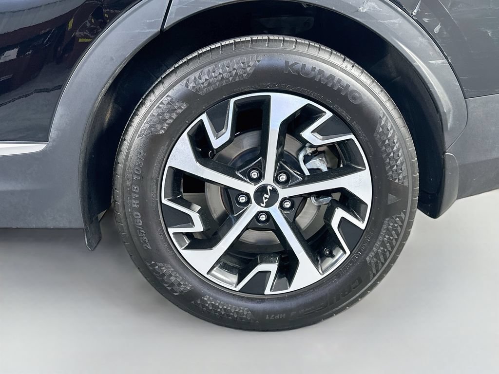 Used 2025 Kia Sportage EX w/ Premium Package FWD image 34